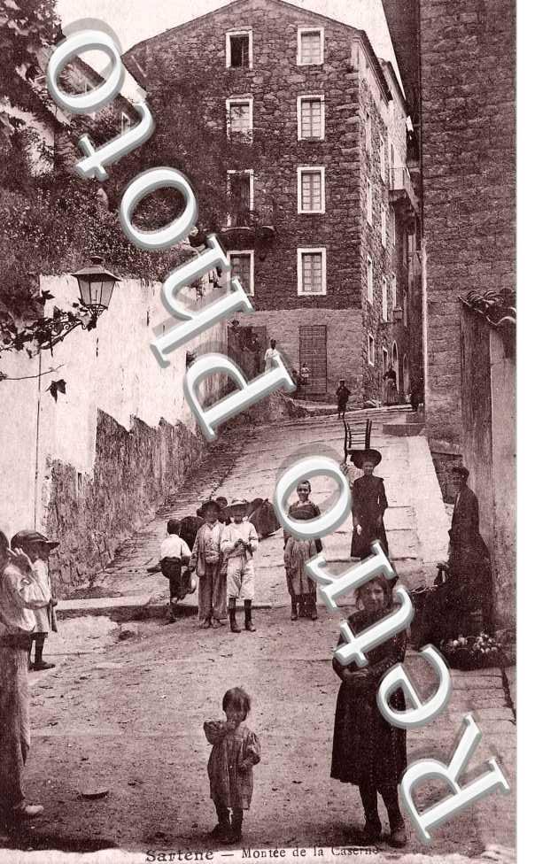 montee de la caserne