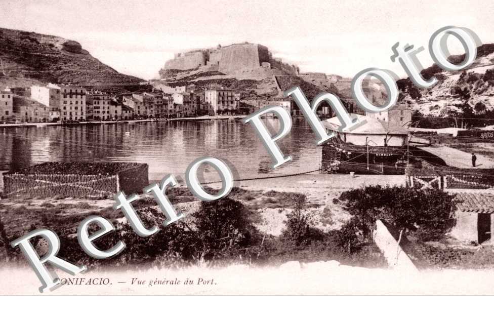 Vue generale du port