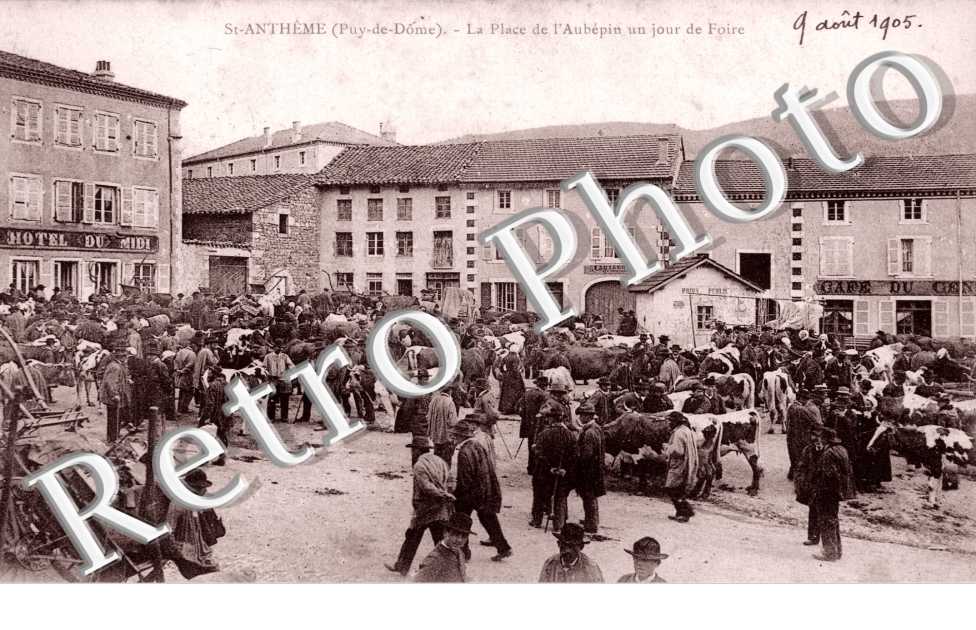 place de l'Aubepin un jour de Foire