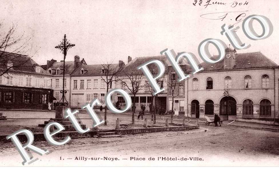 la Place de l'Hôtel-de-Ville