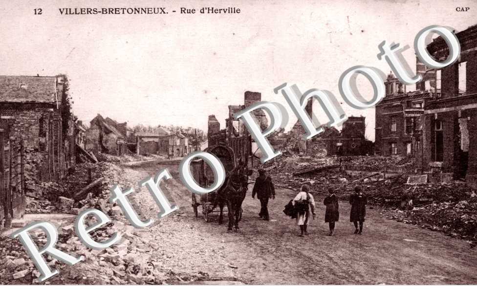 Rue d'Herville - attelage de cheval  - Ruines