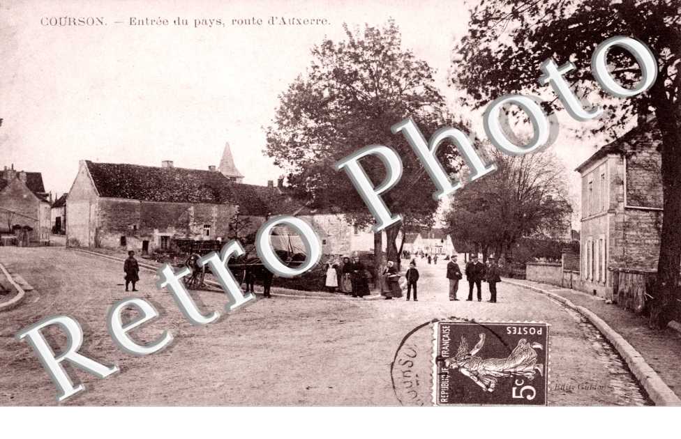 Entree du Pays, Route d'Auxerre