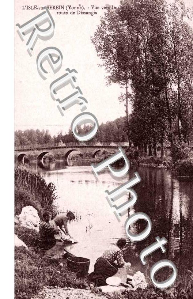 Les Femmes lavant le linge a la Riviere