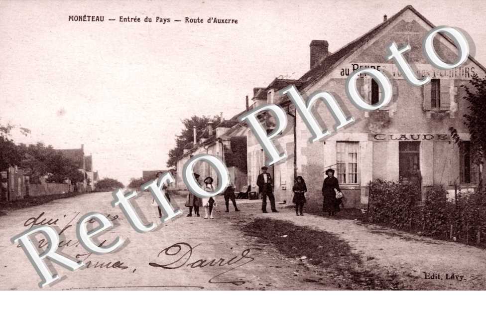 Entree du Pays, Route d'Auxerre