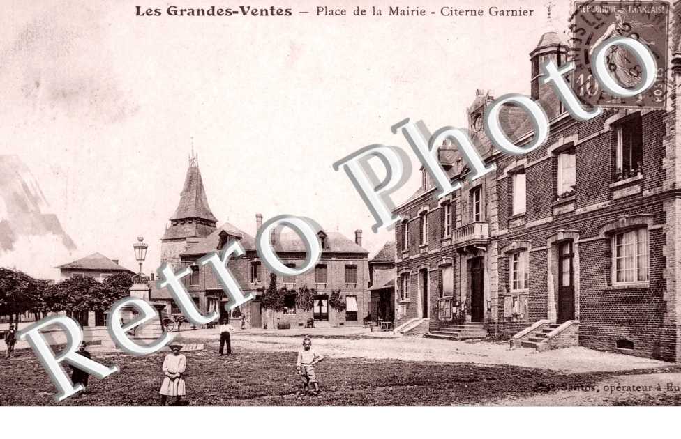 Place de la mairie - Citerne Garnier