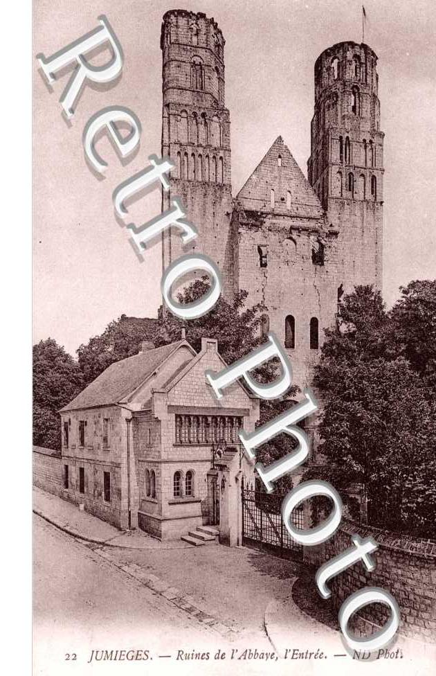 l'Ancienne Abbaye de Jumieges, l'Entree