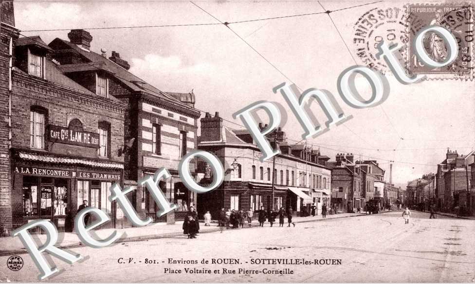 Place Voltaire et rue Pierre Corneille