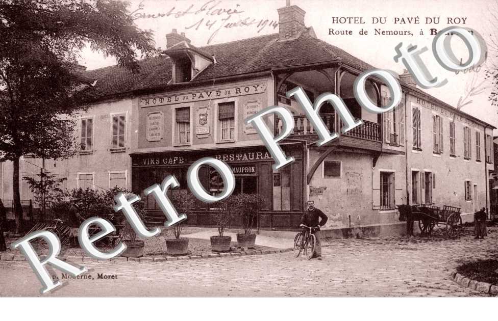 l'Hotel du Pave du Roy, la Route de Nemours a Bourron