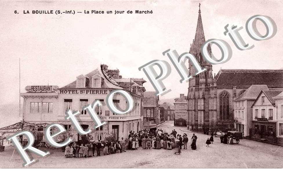 La place un jour de marche
