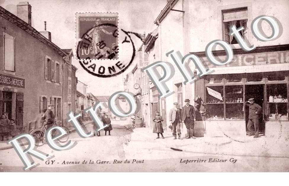 Avenue de la gare. rue du pont. Epicerie