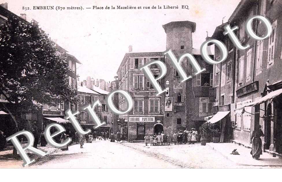 Place de la Mazeliere et Rue de la Liberte