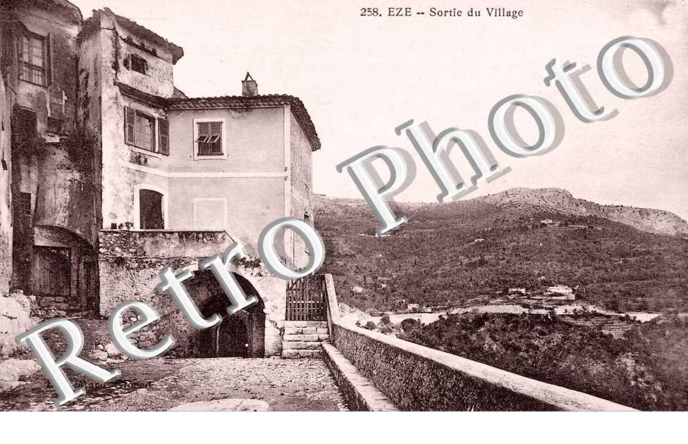 Sortie du village