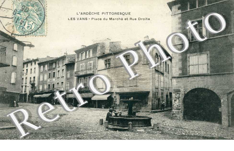 Place du Marche et Rue Droite