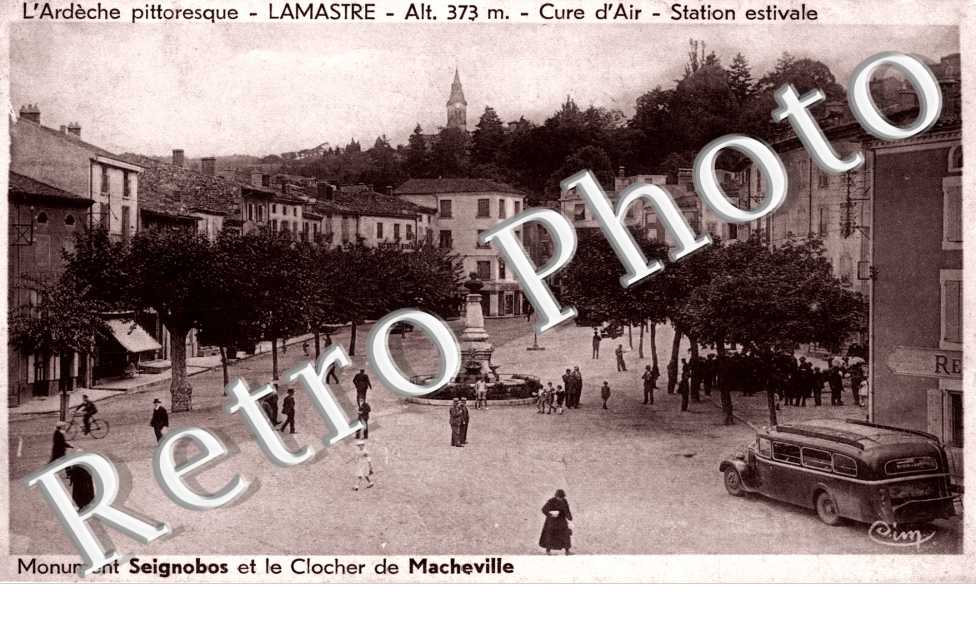 Monument Seignobos et le clocher de Macheville