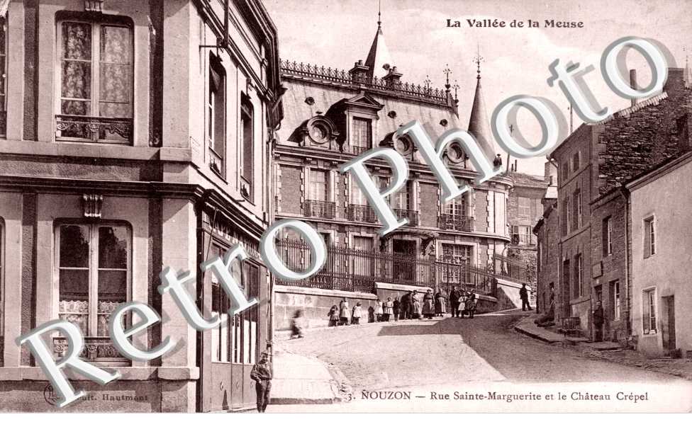 Nouzon Rue Sainte-Marguerite et le Chateau Crepel