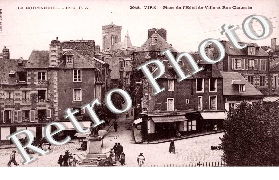 Place de l'hotel de ville et rue Chaussee
