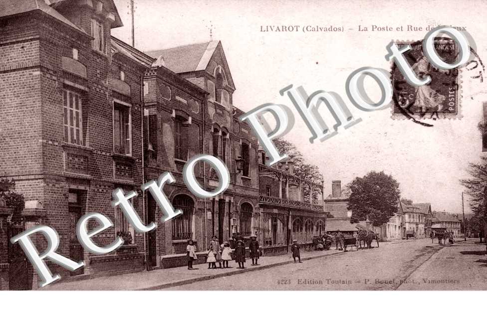 la Poste et rue de Lisieux