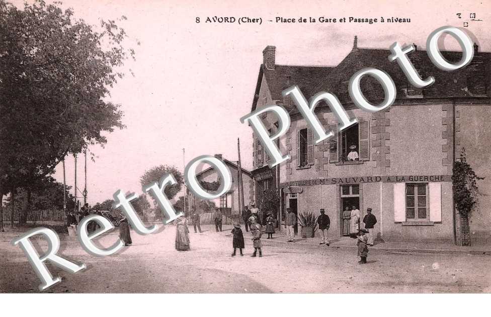 place de la gare et passage a niveau