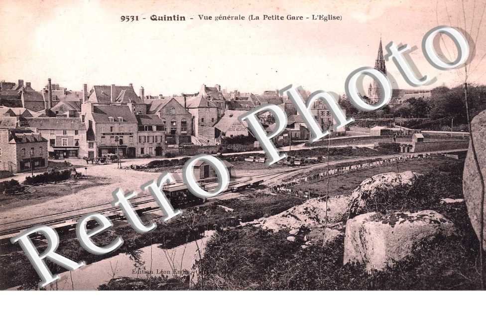 vue generale (la petite gare et l'eglise)