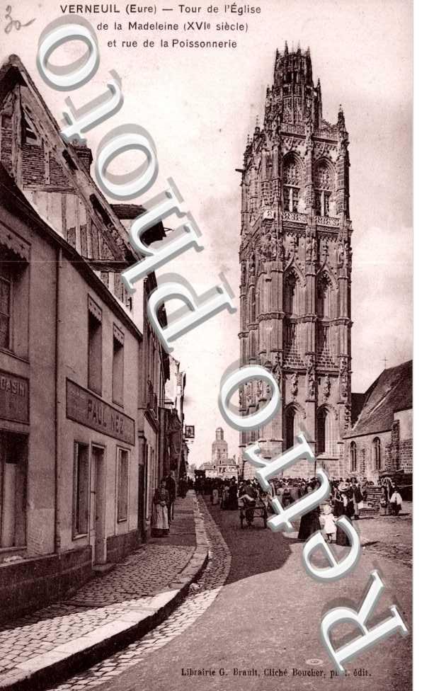 Tour de l'eglise  et rue de la poissonnerie