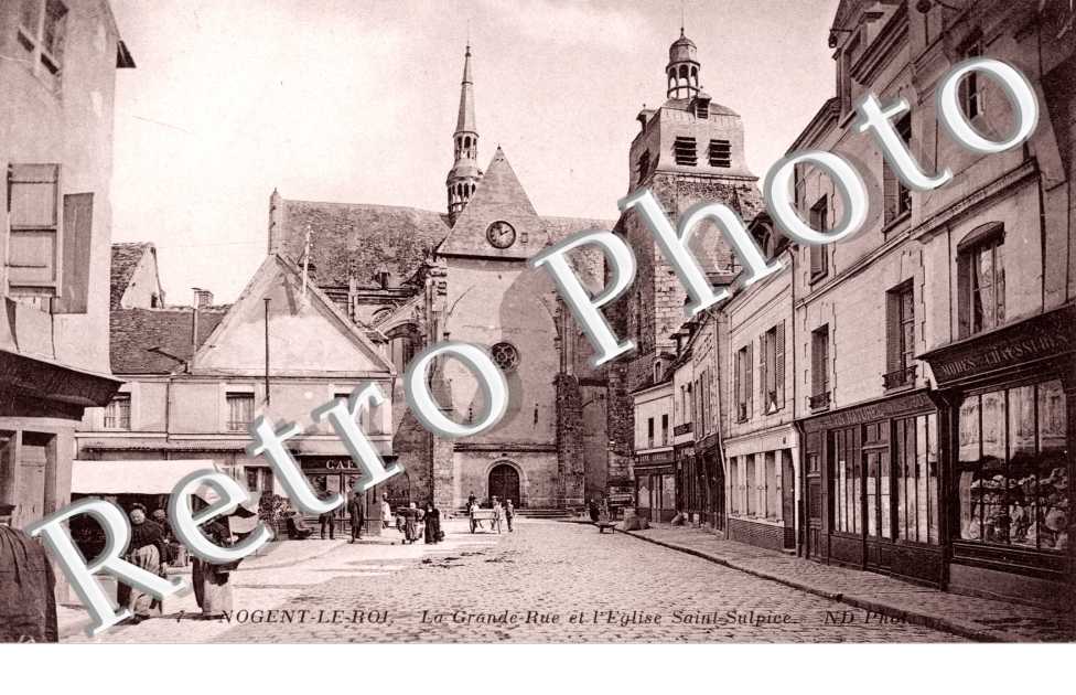 Grande rue et l'eglise St-Sulpice
