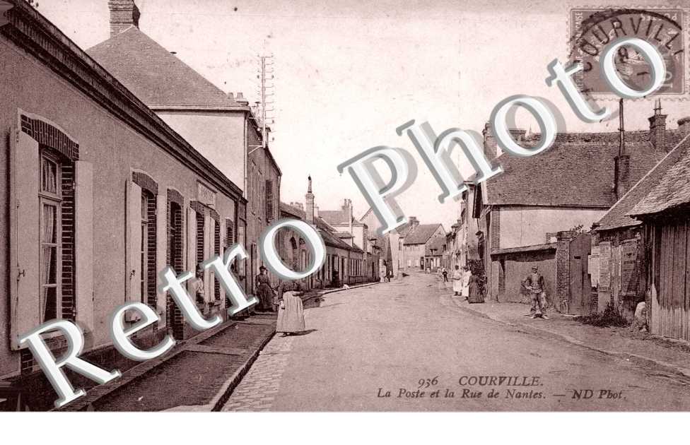la poste et la rue de nantes