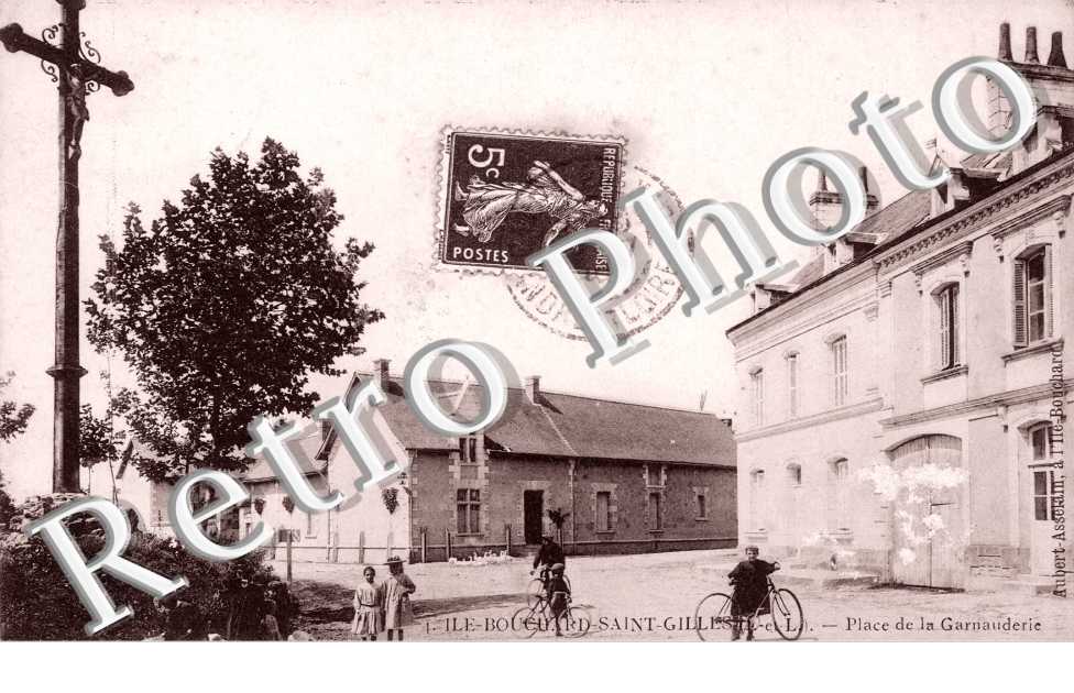saint gilles, place de la gendarmerie