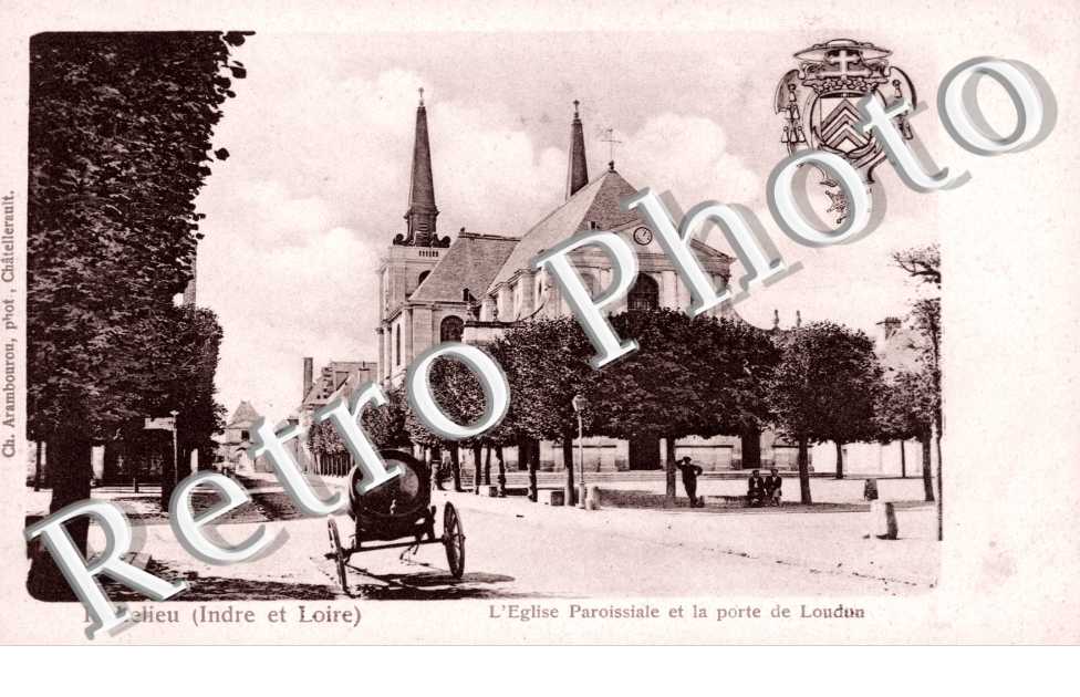 L'Eglise et Porte de Loudun