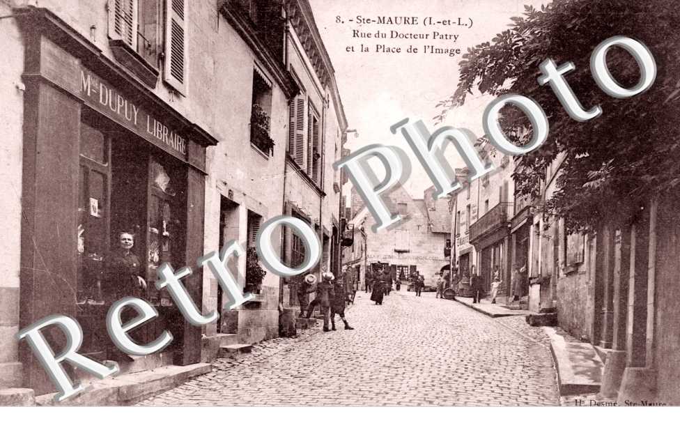 rue du Docteur Patry et la place de l'Image. Mme Dupuy Libraire