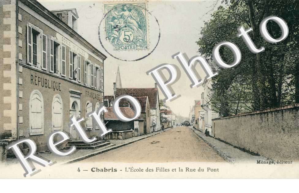 l'Ecole des Filles et la Rue du Pont
