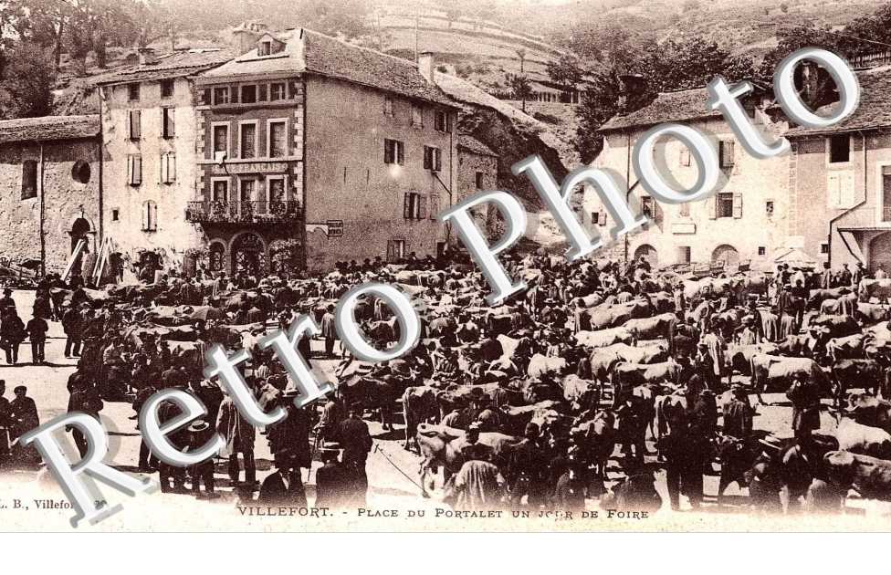 PLACE DU PORTALET un jour de foire