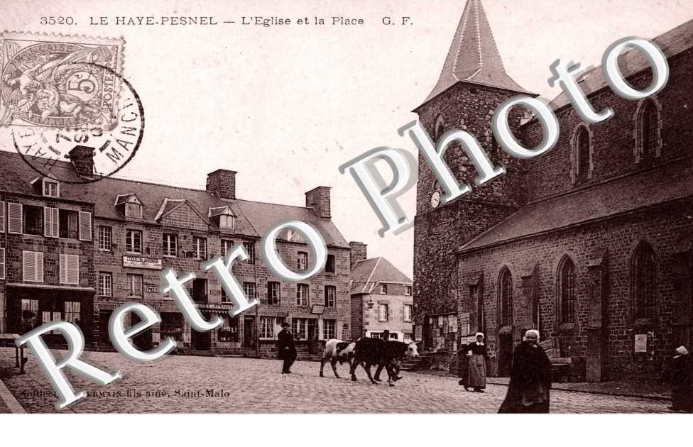 L'eglise et la place