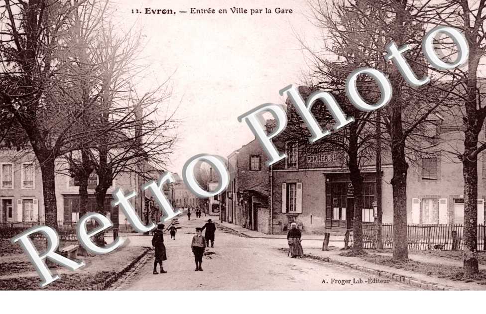 Entree en Ville par la Gare