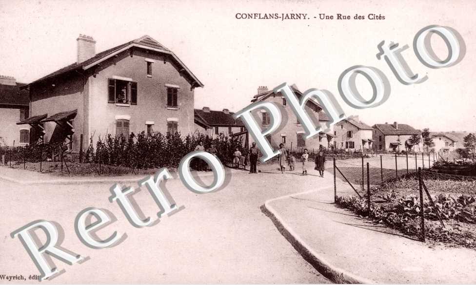 Une Rue des Cites