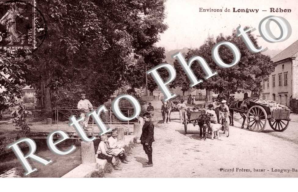 une rue bien animee