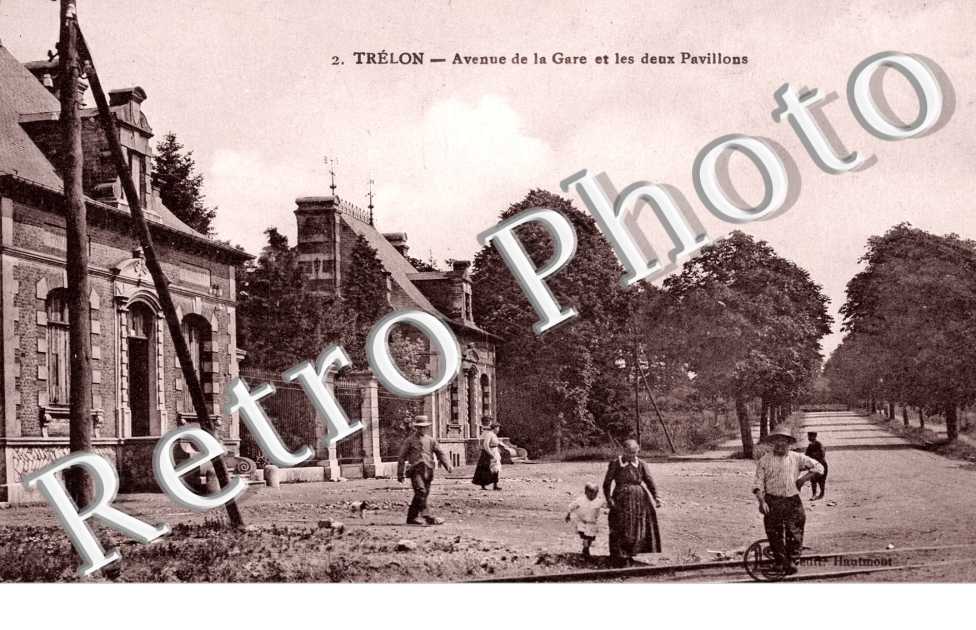 Avenue de la gare et les deux pavillons