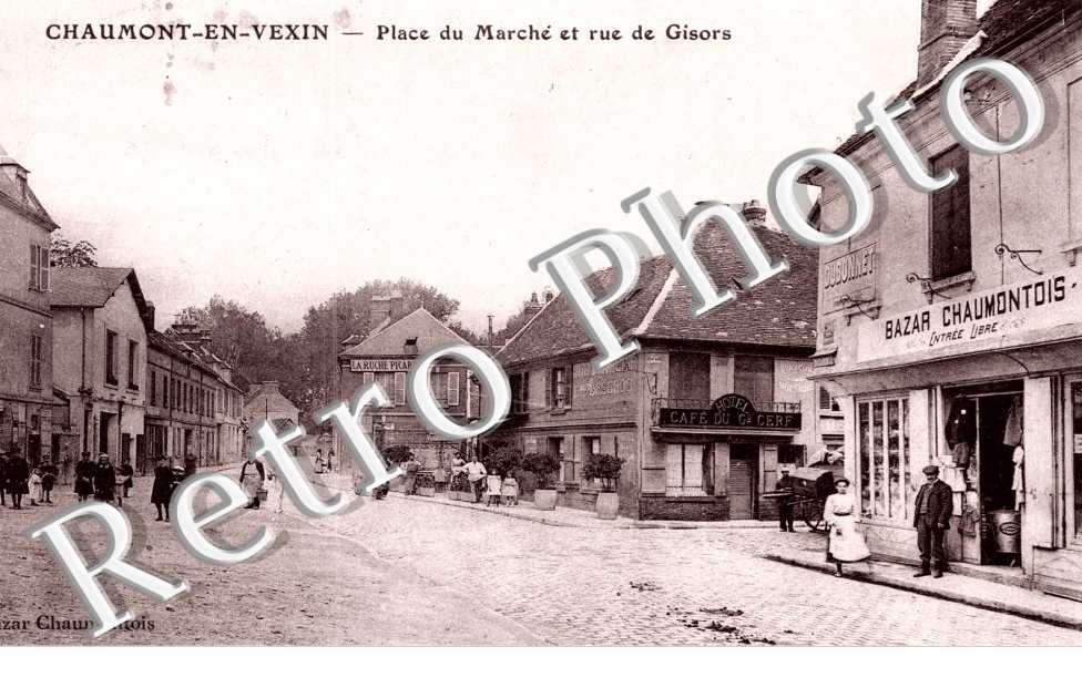 Place du marche et rue de Gisors