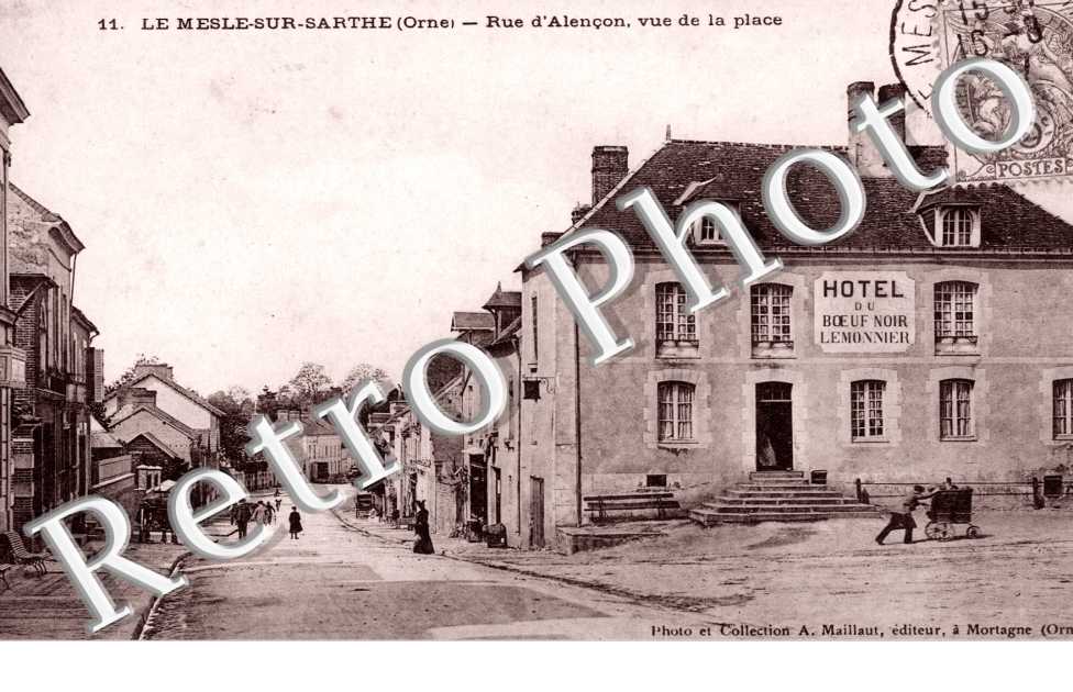 Rue d'Alencon, Vue de la Place