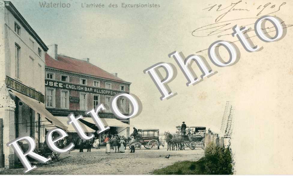 l'arrivee des Excursionistes