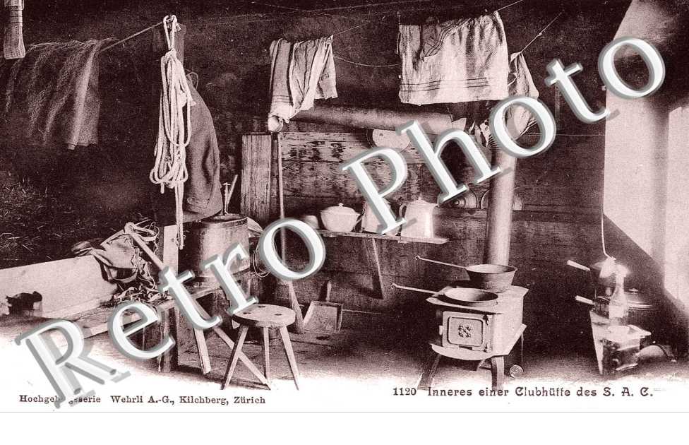 Inneres einer Clubhutte des S.A.C. Scenes d'autrefois . interieur d'une maison