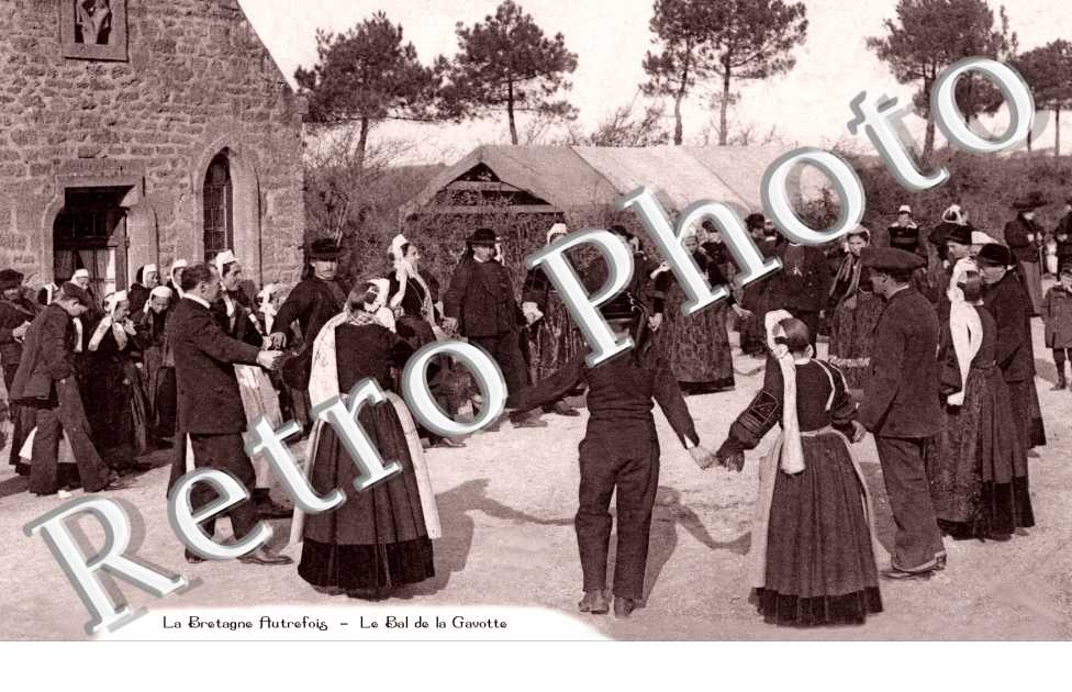 Noce au pays des Bigoudens Le bal de la Gavotte