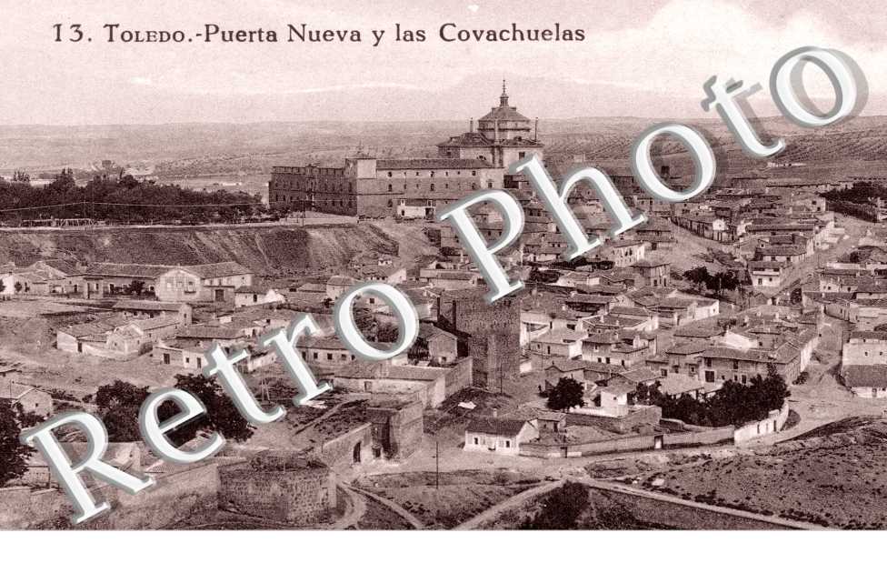 Puerta nueva y las Covachuelas