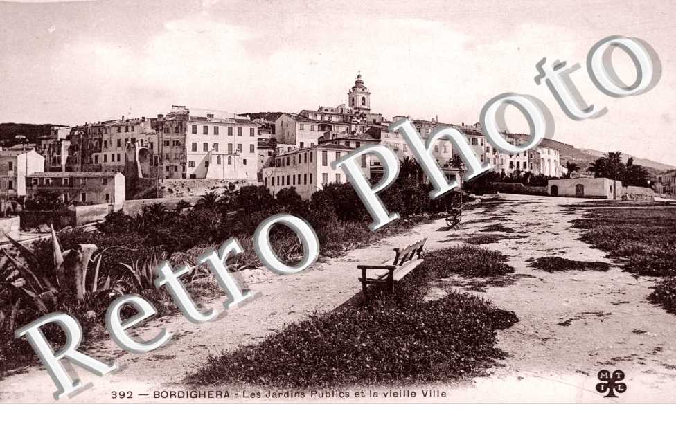 Les jardins publics et la vieille ville