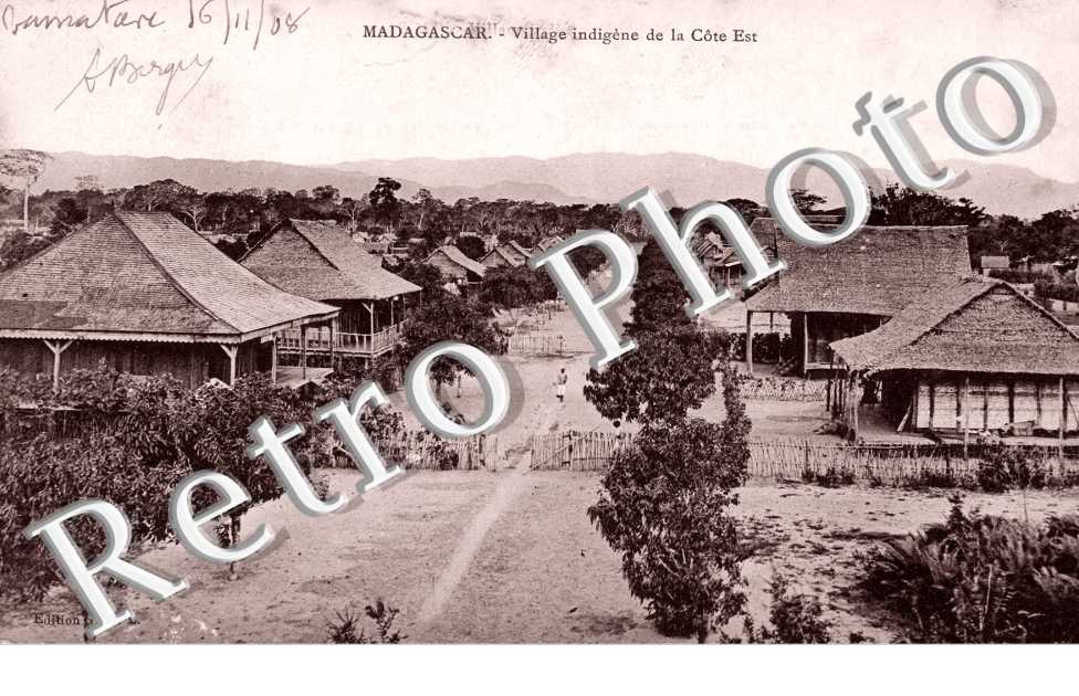 Village indigene de la Cote Est