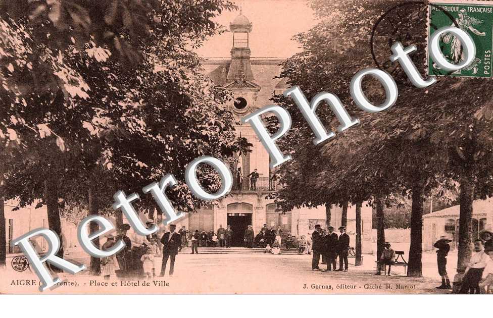 place et l'hotel de ville