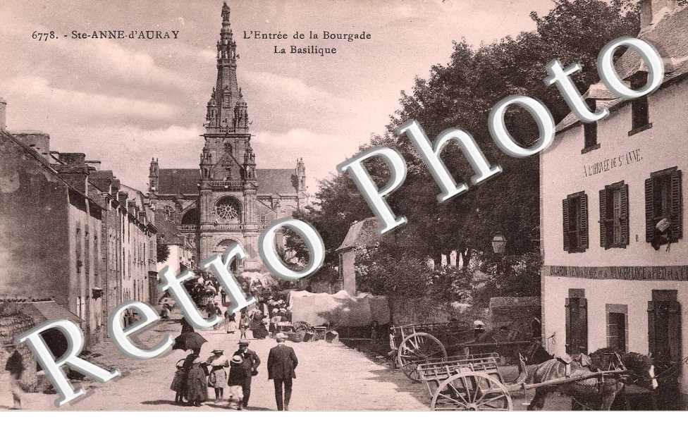 l'entree de la bourgade - la basilique