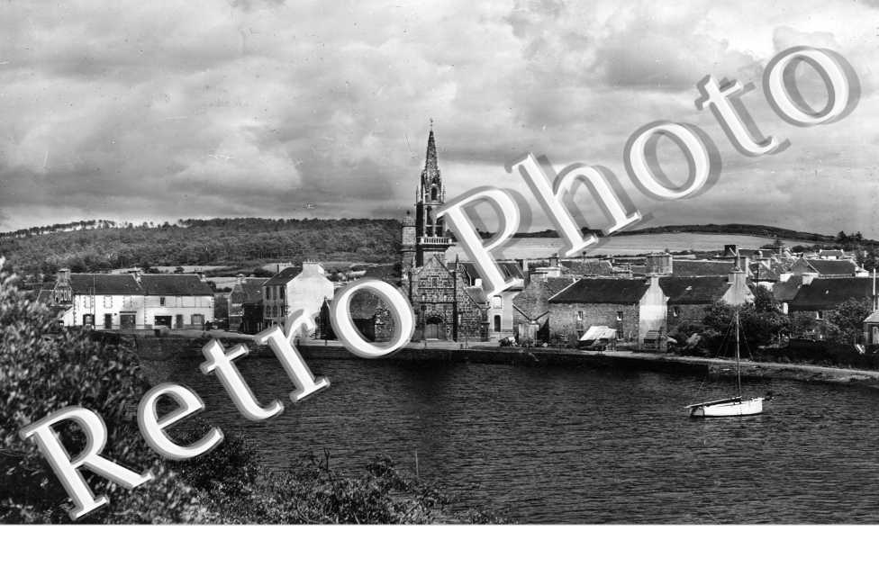 Le Bourg et son Eglise