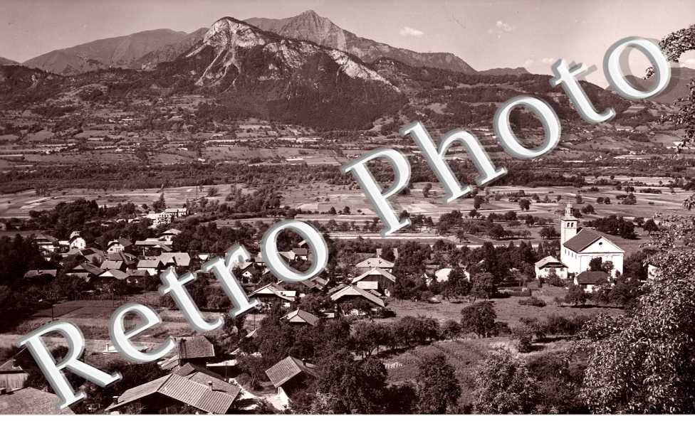 vue générale et le Pic de Marcilly (1955)