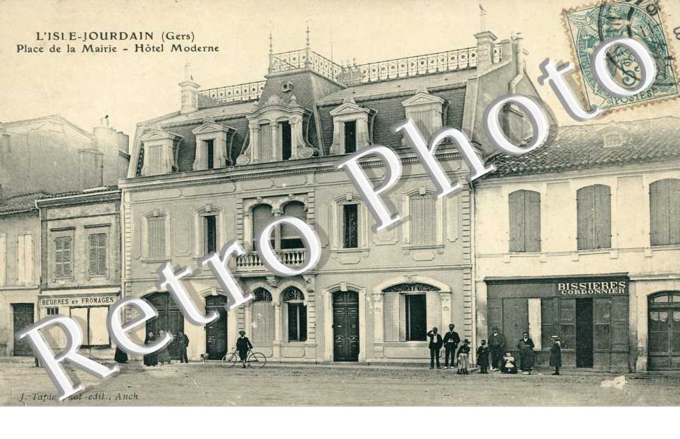 place de la mairie Hotel Moderne
