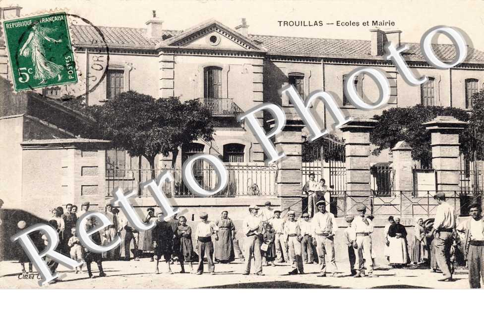 ecolle et mairie